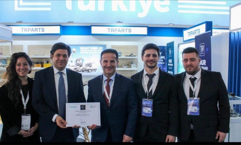 Ekspar Otomotiv ve Orlo Assistance şirketlerini bünyesinde barındıran 2i grubun iştiraki olan Tr Parts'dan Arjantin çıkarması Ekspar Otomotiv ve Orlo Assistance şirketlerini bünyesinde barındıran 2i grubun iştiraki olan Tr Parts'dan Arjantin çıkarması
