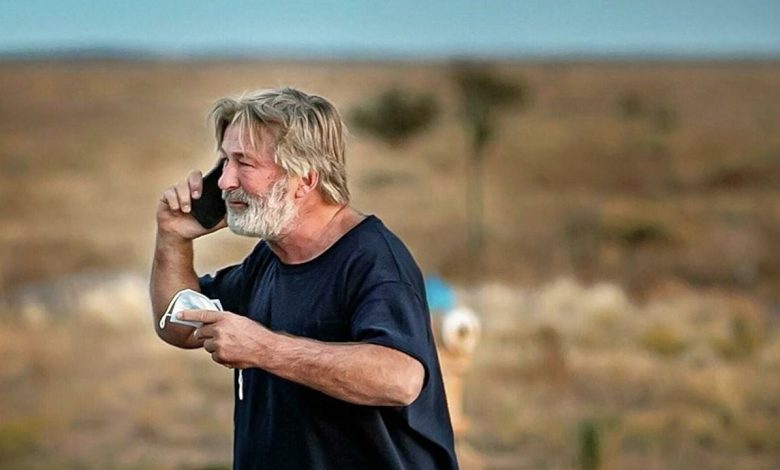 Rust filmi setindeki kazaya ilişkin ilk hüküm verildi: 18 ay hapis cezası Rust filmi setindeki kazaya ilişkin ilk hüküm verildi: 18 ay hapis cezası