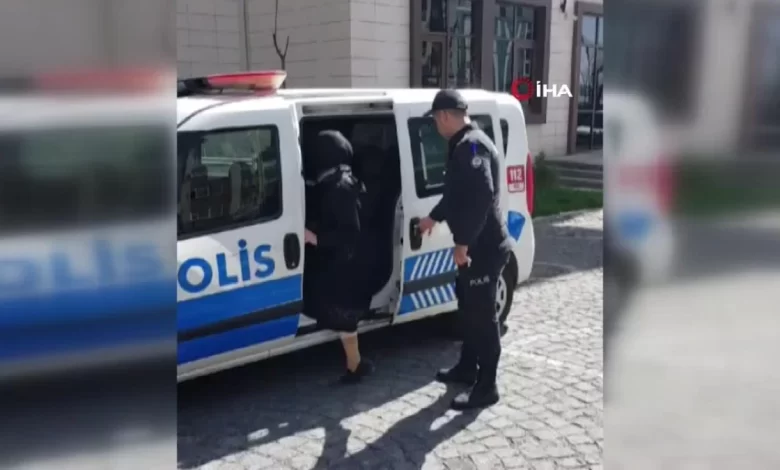 Bingöl’de sınav öncesi kimliğini unutan öğrencilere polis ekipleri yardım etti Bingöl’de sınav öncesi kimliğini unutan öğrencilere polis ekipleri yardım etti