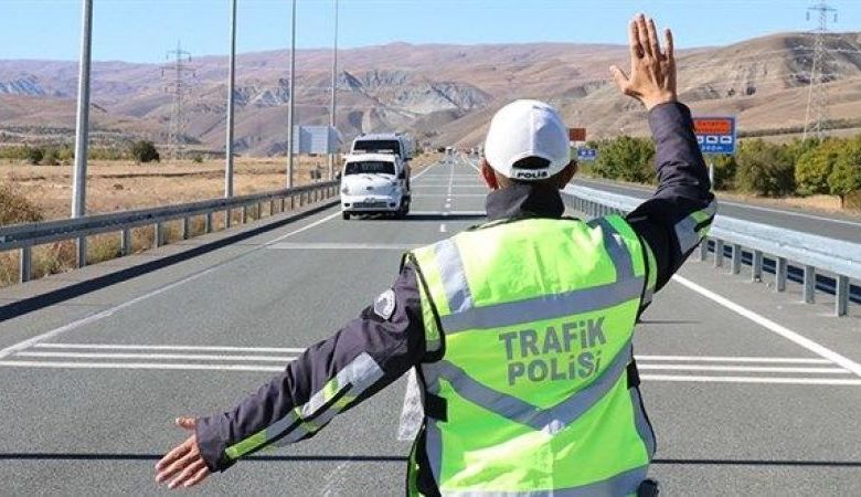 Emniyet Genel Müdürlüğünden ülke genelinde trafik denetimleri… Emniyet Genel Müdürlüğünden ülke genelinde trafik denetimleri…