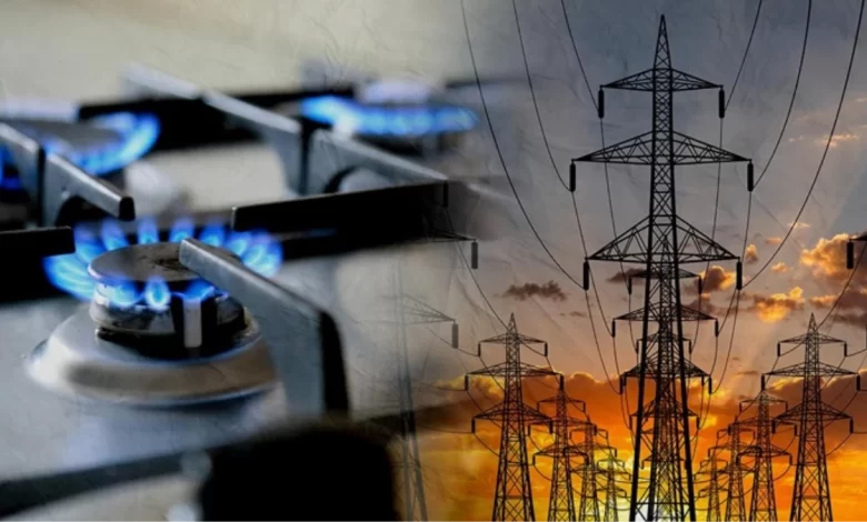 Bakan Bayraktar: Elektrik ve doğal gaza mayıs ayında zam yok Bakan Bayraktar: Elektrik ve doğal gaza mayıs ayında zam yok
