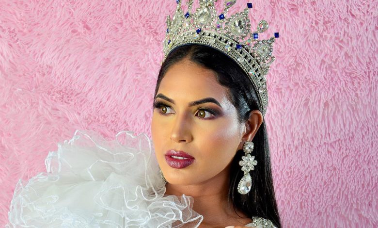 Güzel model estetik kurbanı oldu! Daha 24 yaşındaydı! Güzel model estetik kurbanı oldu! Daha 24 yaşındaydı!