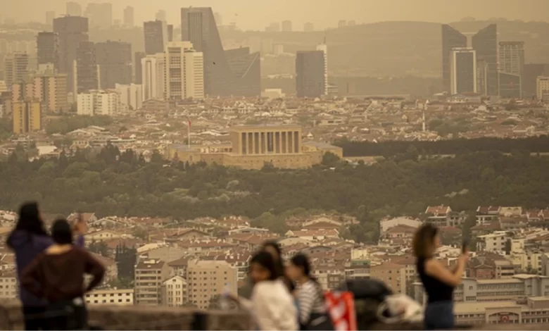 Meteoroloji’den 44 ile toz taşınımı uyarısı! Göz gözü görmeyecek