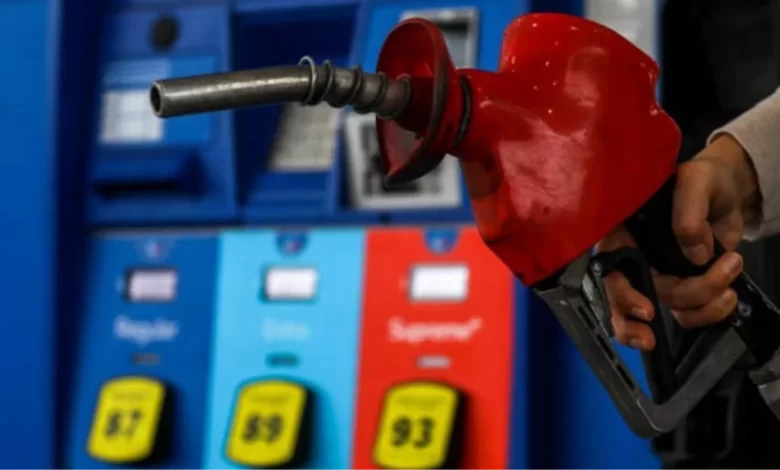 Motorinin litre fiyatında 1 lira 40 kuruş indirim bekleniyor Motorinin litre fiyatında 1 lira 40 kuruş indirim bekleniyor