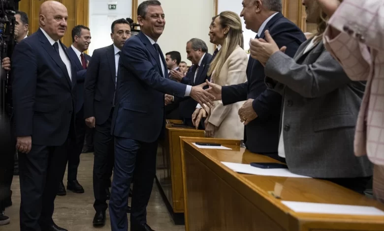 CHP Genel Başkanı Özgür Özel, Taksim’i 1 Mayıs’a açılması çağrısında bulundu