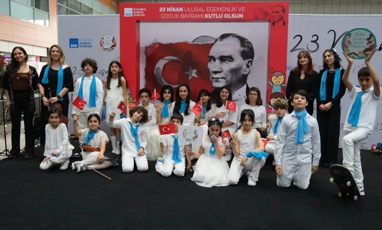 Adalar Çocuk ve Gençlik Orkestrası 23 Nisan’da İSG’de konser verdi Adalar Çocuk ve Gençlik Orkestrası 23 Nisan’da İSG’de konser verdi