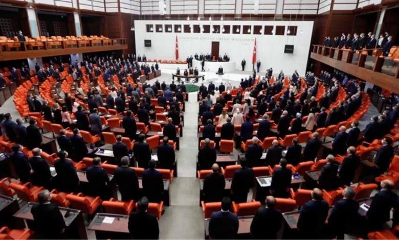 TBMM’de gündem bu hafta epey yoğun! Fahiş fiyat artışı yapan işletmelere ağır yaptırım geliyor TBMM’de gündem bu hafta epey yoğun! Fahiş fiyat artışı yapan işletmelere ağır yaptırım geliyor