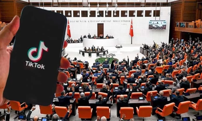 TikTok yetkilileri 2’nci kez TBMM’ye davet ediliyor: Kapatılmasını istiyoruz diyorlar TikTok yetkilileri 2’nci kez TBMM’ye davet ediliyor: Kapatılmasını istiyoruz diyorlar