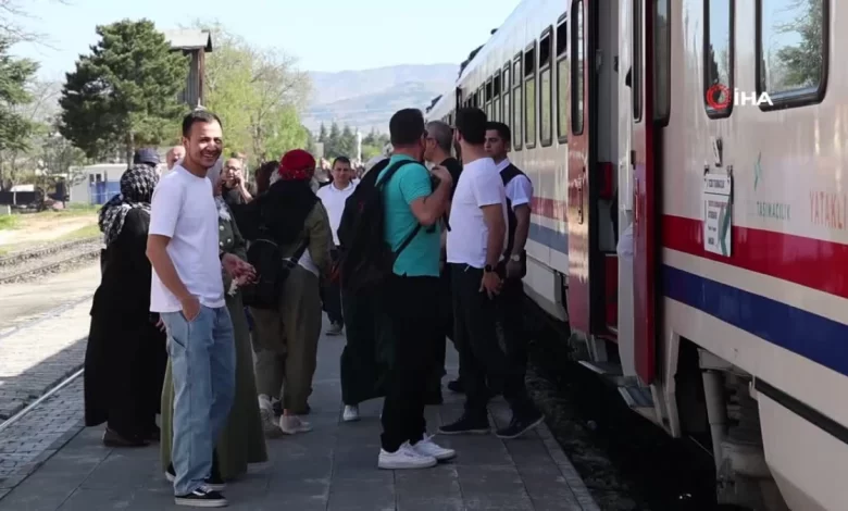 Turistik Diyarbakır Ekspresi Elazığ’da – Haberler Turistik Diyarbakır Ekspresi Elazığ’da – Haberler