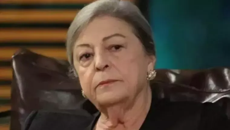 Tiyatro ve Sinema Dünyasında Büyük Kayıp: Sema Çeyrekbaşı Hayatını Kaybetti Tiyatro ve Sinema Dünyasında Büyük Kayıp: Sema Çeyrekbaşı Hayatını Kaybetti