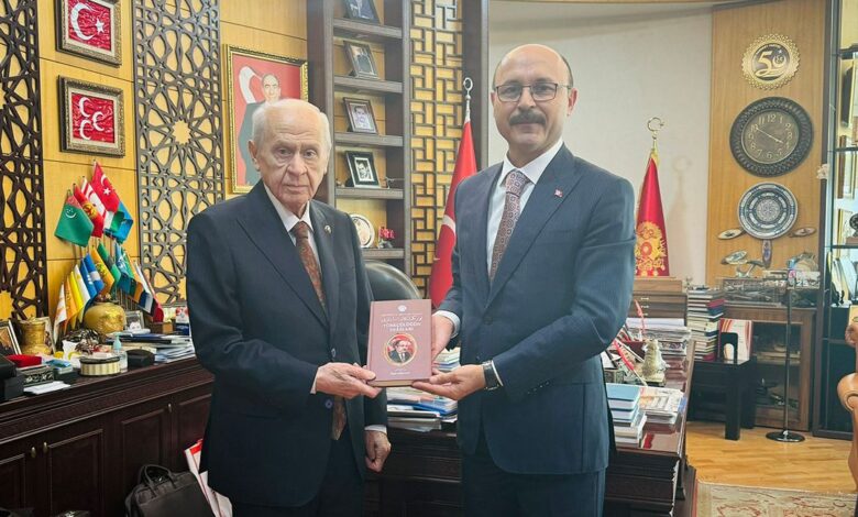 Talip Geylan’dan MHP Genel Başkanı Devlet Bahçeli’ye Ziyaret Talip Geylan’dan MHP Genel Başkanı Devlet Bahçeli’ye Ziyaret
