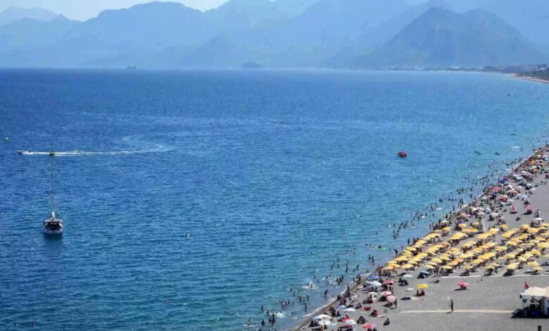 Antalya, Yılın İlk 8 Ayında Turizm Rekoru Kırdı Antalya, Yılın İlk 8 Ayında Turizm Rekoru Kırdı