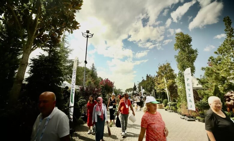 Sakarya’da Uluslararası Peyzaj ve Süs Bitkileri Fuarı Sona Erdi Sakarya’da Uluslararası Peyzaj ve Süs Bitkileri Fuarı Sona Erdi