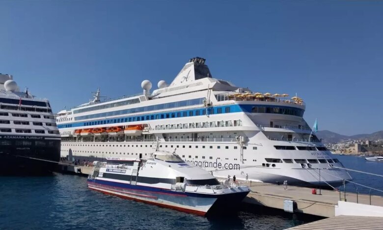 Bodrum’a İki Kruvaziyerle 1680 Yolcu Geldi Bodrum’a İki Kruvaziyerle 1680 Yolcu Geldi