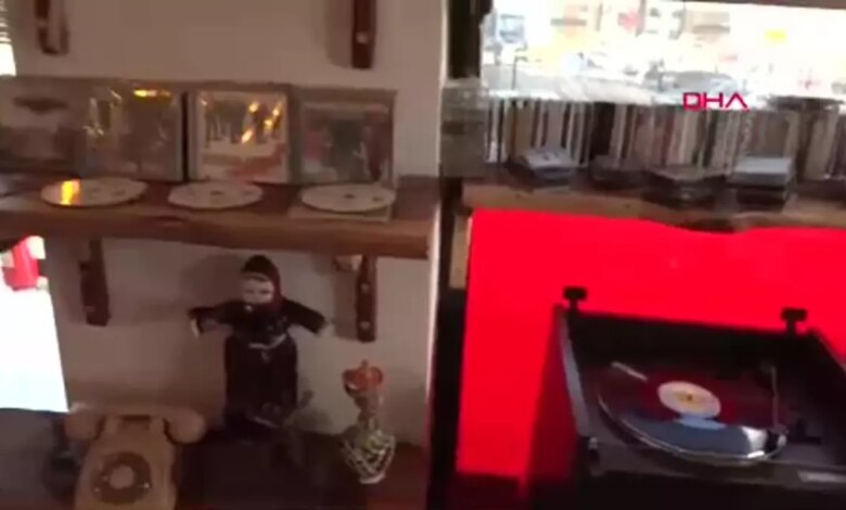 Nostaljik Çiğ Köfte Dükkanı Açtı Nostaljik Çiğ Köfte Dükkanı Açtı