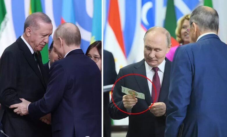 Putin’in elinde görüldü! BRICS Zirvesi’ne damga vuran banknot Putin’in elinde görüldü! BRICS Zirvesi’ne damga vuran banknot