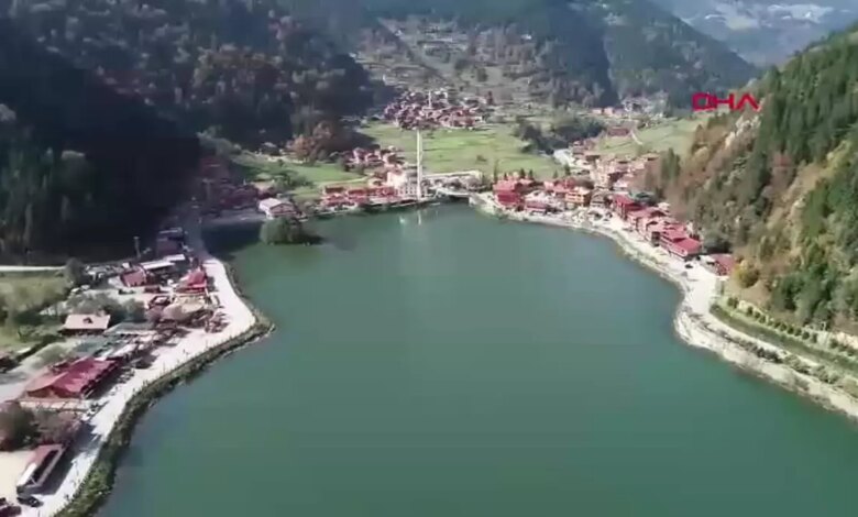 Uzungöl’de Kırmızı Benekli Alabalık Heykeli Dikildi Uzungöl’de Kırmızı Benekli Alabalık Heykeli Dikildi