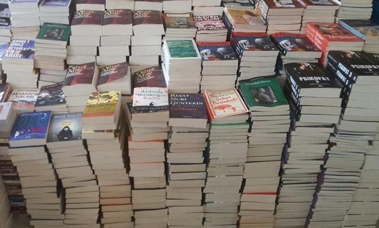 Megakentte 90 bini aşkın korsan kitap ele geçirildi Megakentte 90 bini aşkın korsan kitap ele geçirildi