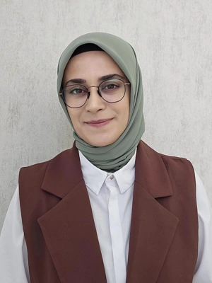 Çocuk Edebiyatına İçeriden Bir Bakış: Feride Sönmez – Söyleşi Çocuk Edebiyatına İçeriden Bir Bakış: Feride Sönmez – Söyleşi