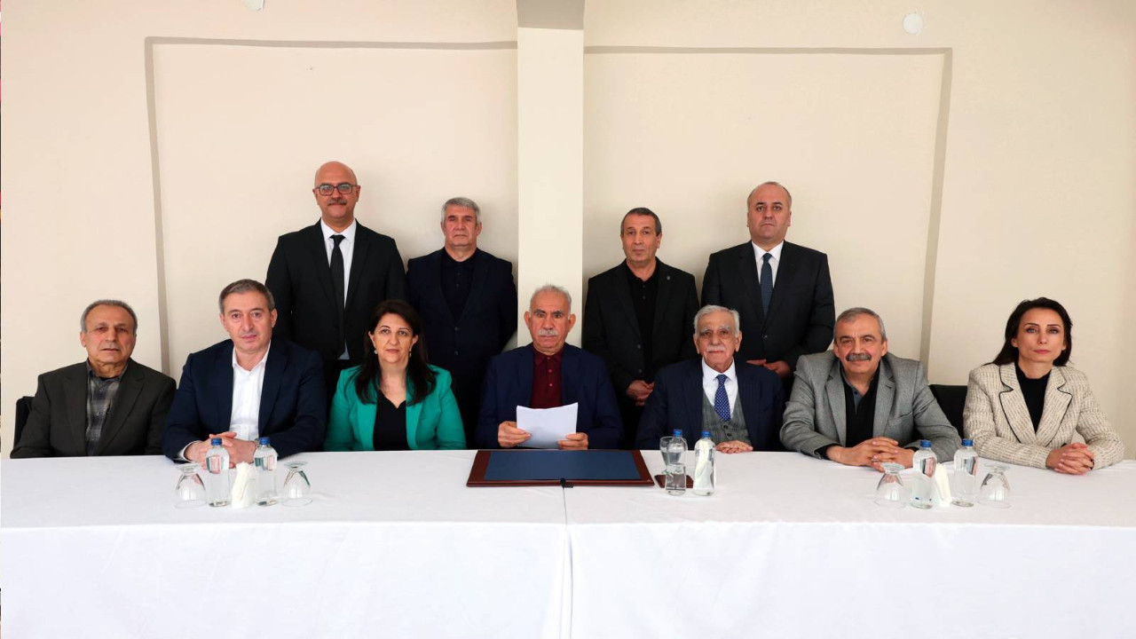 Komisyon kurulduktan sonra ilk ziyaret: DEM Parti heyeti, Öcalan ile görüşmek için İmralı’ya gitti
