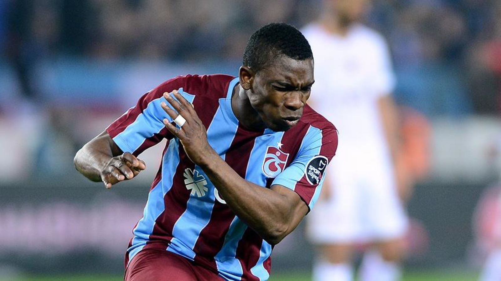Türkiye’de de forma giyen Fabian Castillo’nun eşi azılı bir soyguncu ve çete üyesi çıktı!