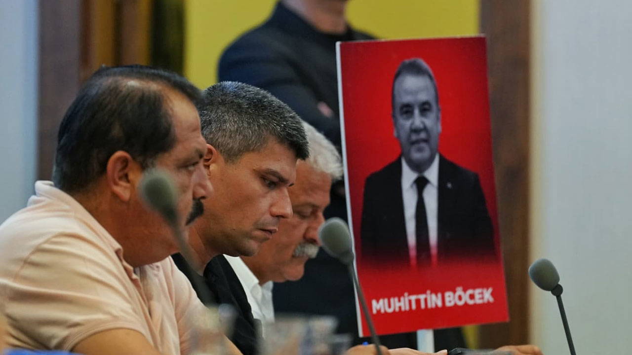 Tutuklu Başkan Muhittin Böcek’ten mesaj var: ‘Adaletin er yada geç tecelli edeceğine inanıyorum’ – Son Dakika Siyaset Haberleri Tutuklu Başkan Muhittin Böcek’ten mesaj var: ‘Adaletin er yada geç tecelli edeceğine inanıyorum’ – Son Dakika Siyaset Haberleri