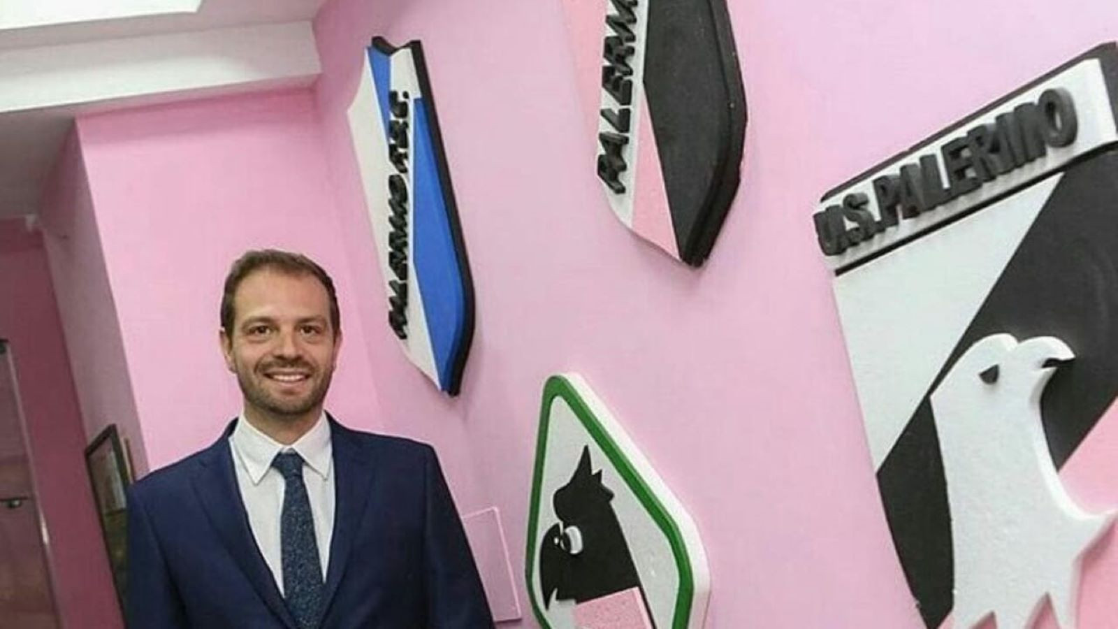 41 yaşındaki eski Palermo Kulübü Başkanı Paul Baccaglini evinde ölü bulundu 41 yaşındaki eski Palermo Kulübü Başkanı Paul Baccaglini evinde ölü bulundu