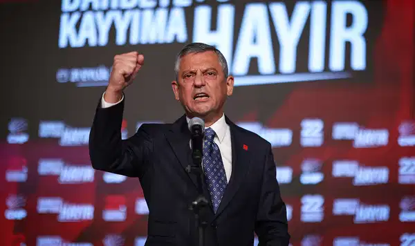 Özgür Özel’den 22. Olağanüstü Kurultay’da tarihi konuşma: ‘Bu iktidar Trump’tan icazet almış, Erdoğan da onun adamı!’ – Son Dakika Siyaset Haberleri