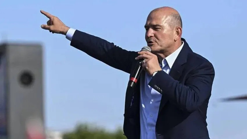 Süleyman Soylu bu kez 'Kıbrıs' için sahaya indi! Süleyman Soylu bu kez 'Kıbrıs' için sahaya indi!
