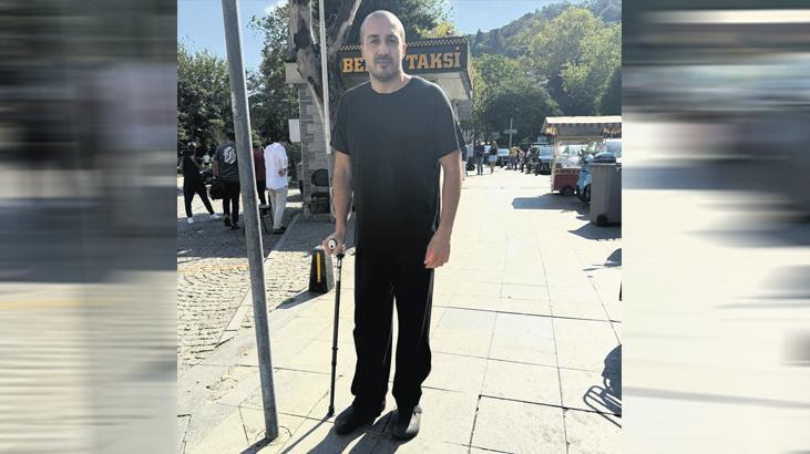 Mustafa Aksakallı koltuk değneğiyle yürüdü Mustafa Aksakallı koltuk değneğiyle yürüdü