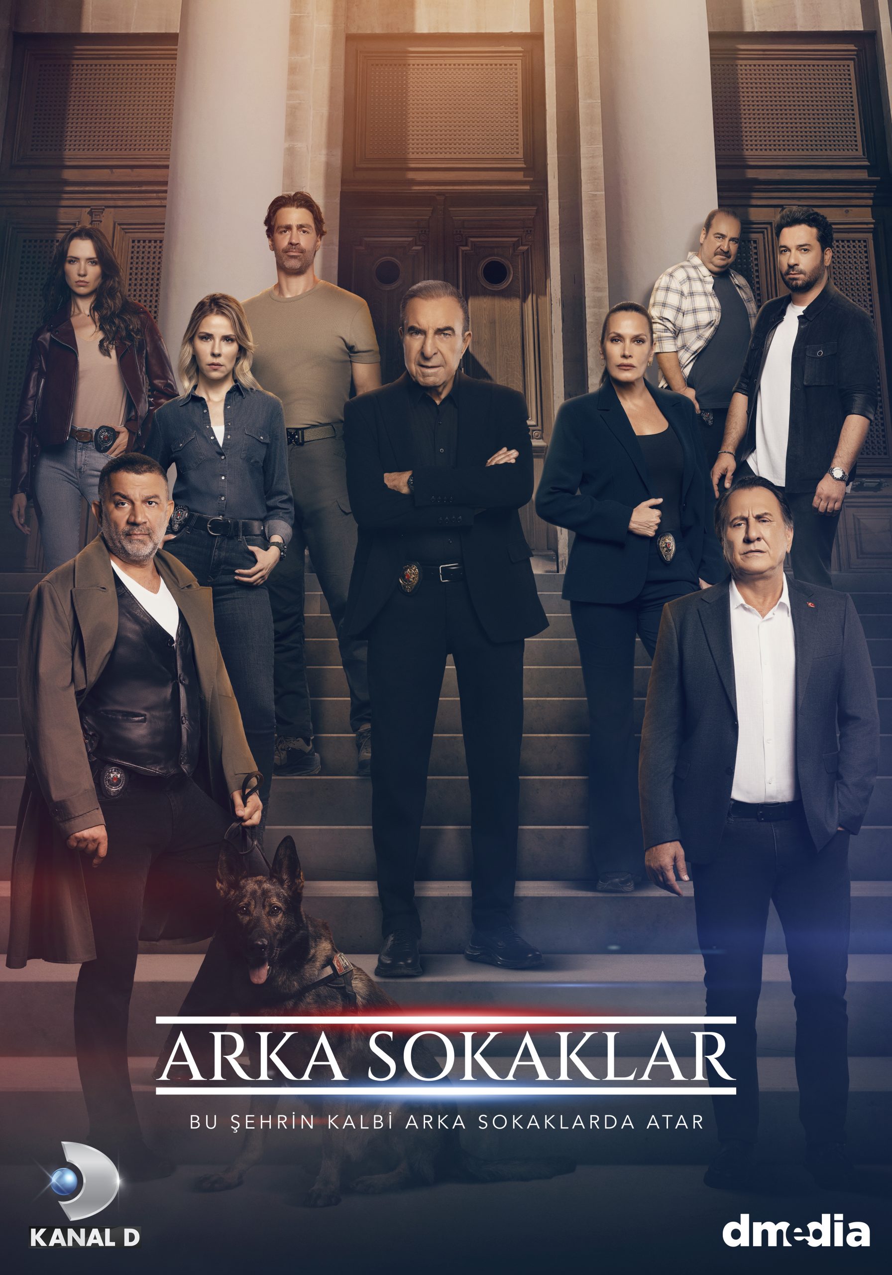 Kanal D’nin zamansız yapımı Arka Sokaklar’ın yeni sezon tanıtımlarının ardından afişi de paylaşıldı!