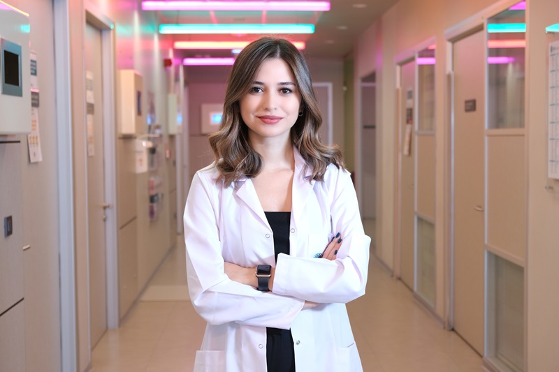 Klinik Psikolog Özgenur Taşkın: İlişkilerde ‘dadı’ rolü kadınları yalnızlığa sürüklüyor!