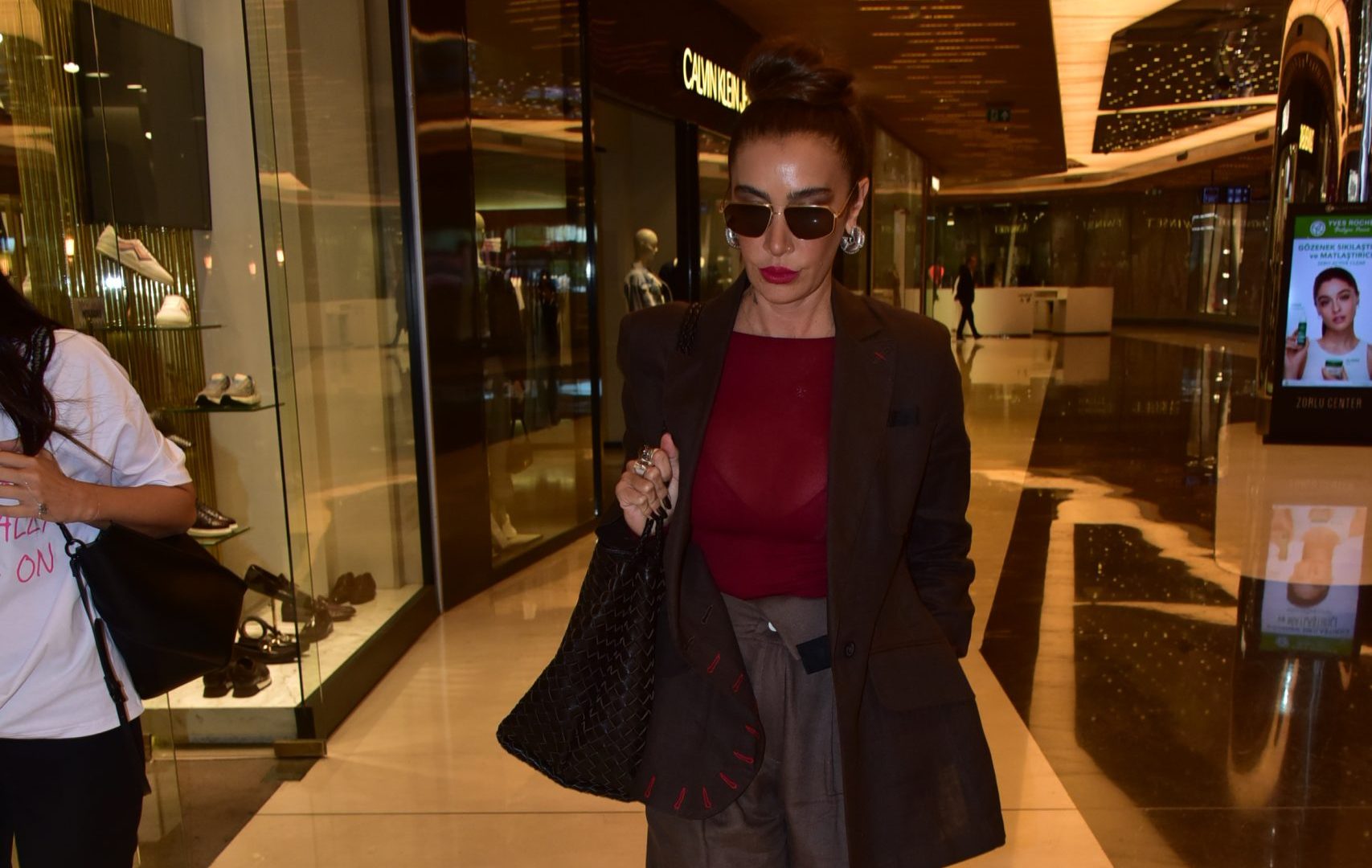 Ünlüler isimler AVM gezilerinde objektiflere böyle yansıdı!