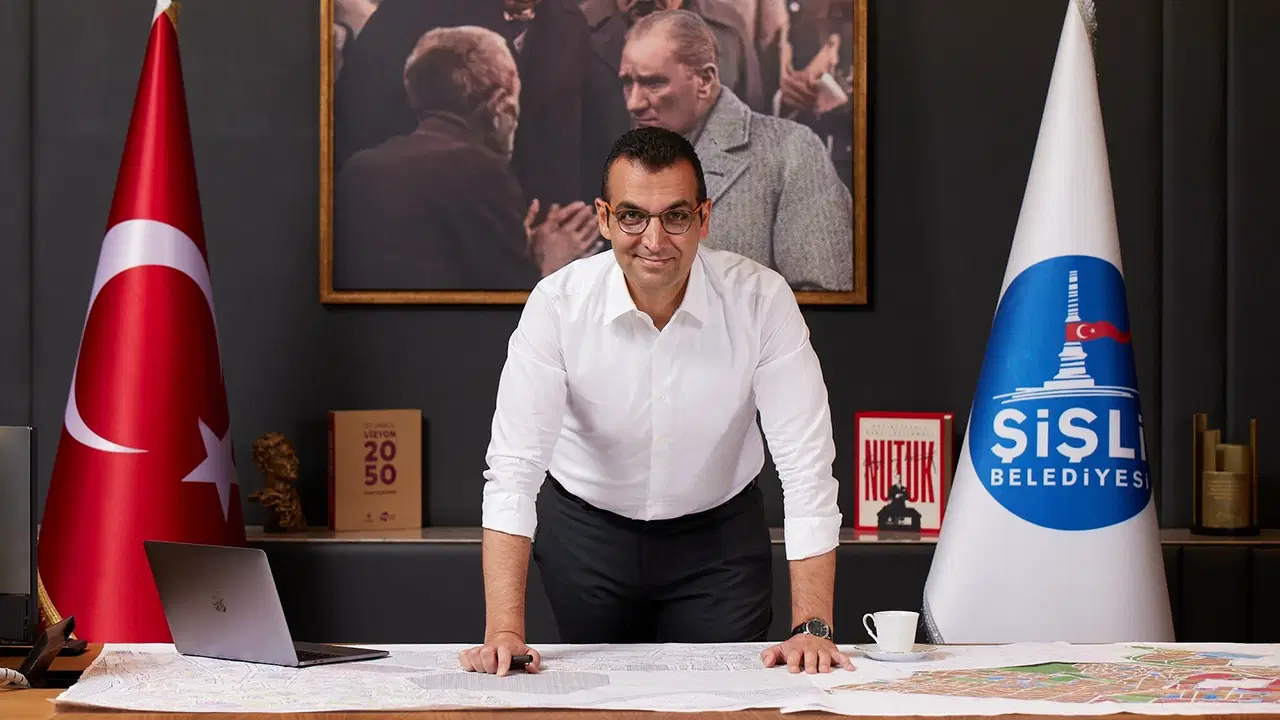 Resul Emrah Şahan’ın tutukluluğuna itiraz: ‘Yöntem doğru olsaydı 648 km hızla koşması gerekirdi’ – Son Dakika Siyaset Haberleri