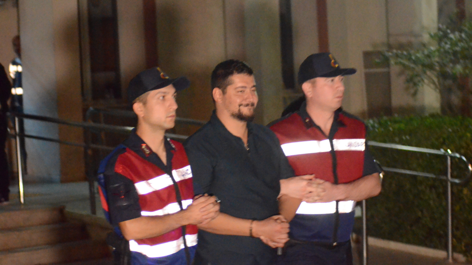 Aydın’da rüşvet operasyonu: İki şüpheli tutuklandı