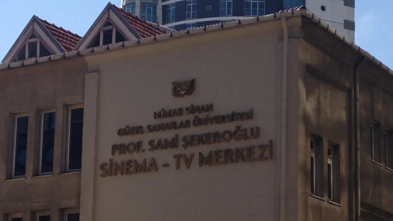 CHP’li İlgezdi, MSGSÜ Prof. Sami Şekeroğlu Sinema TV Merkezi’nin yıkım kararını Meclis gündemine taşıdı – Son Dakika Siyaset Haberleri