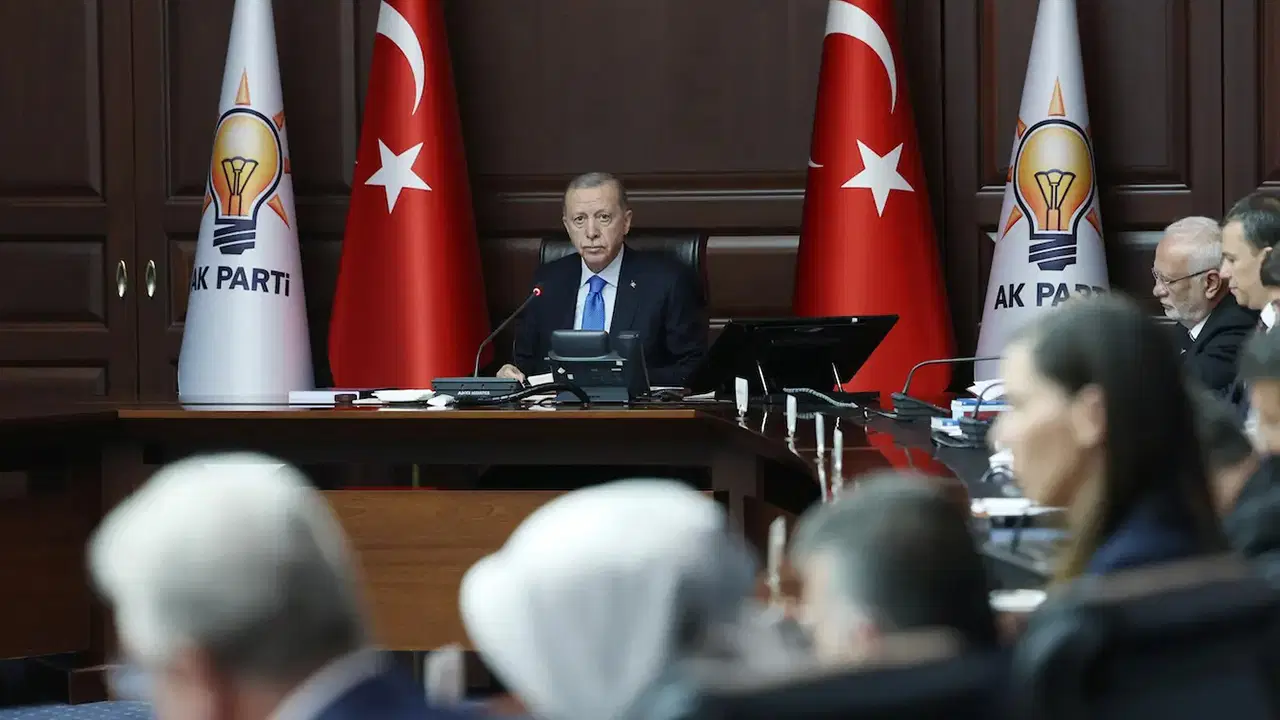 Dikkat çeken kulis… AKP 4 temel sorun belirledi, Erdoğan’a rapor sunacaklar! – Son Dakika Siyaset Haberleri