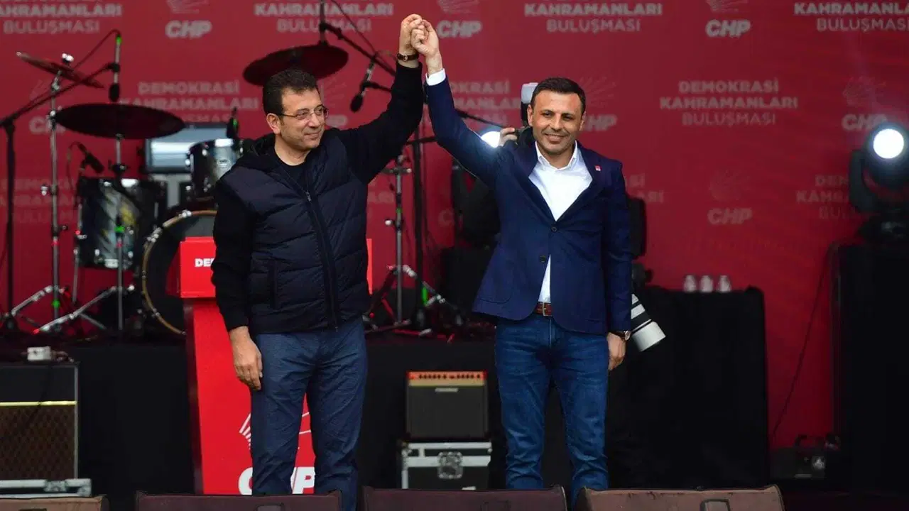 Özgür Çelik yeniden il başkanı seçildi! İmamoğlu’ndan ilk açıklama – Son Dakika Siyaset Haberleri Özgür Çelik yeniden il başkanı seçildi! İmamoğlu’ndan ilk açıklama – Son Dakika Siyaset Haberleri
