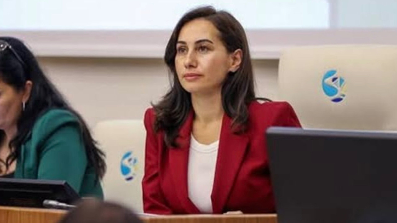 CHP’de deprem: Beykoz Belediye Başkan Vekili Özlem Vural Gürzel CHP’den istifa etti CHP’de deprem: Beykoz Belediye Başkan Vekili Özlem Vural Gürzel CHP’den istifa etti