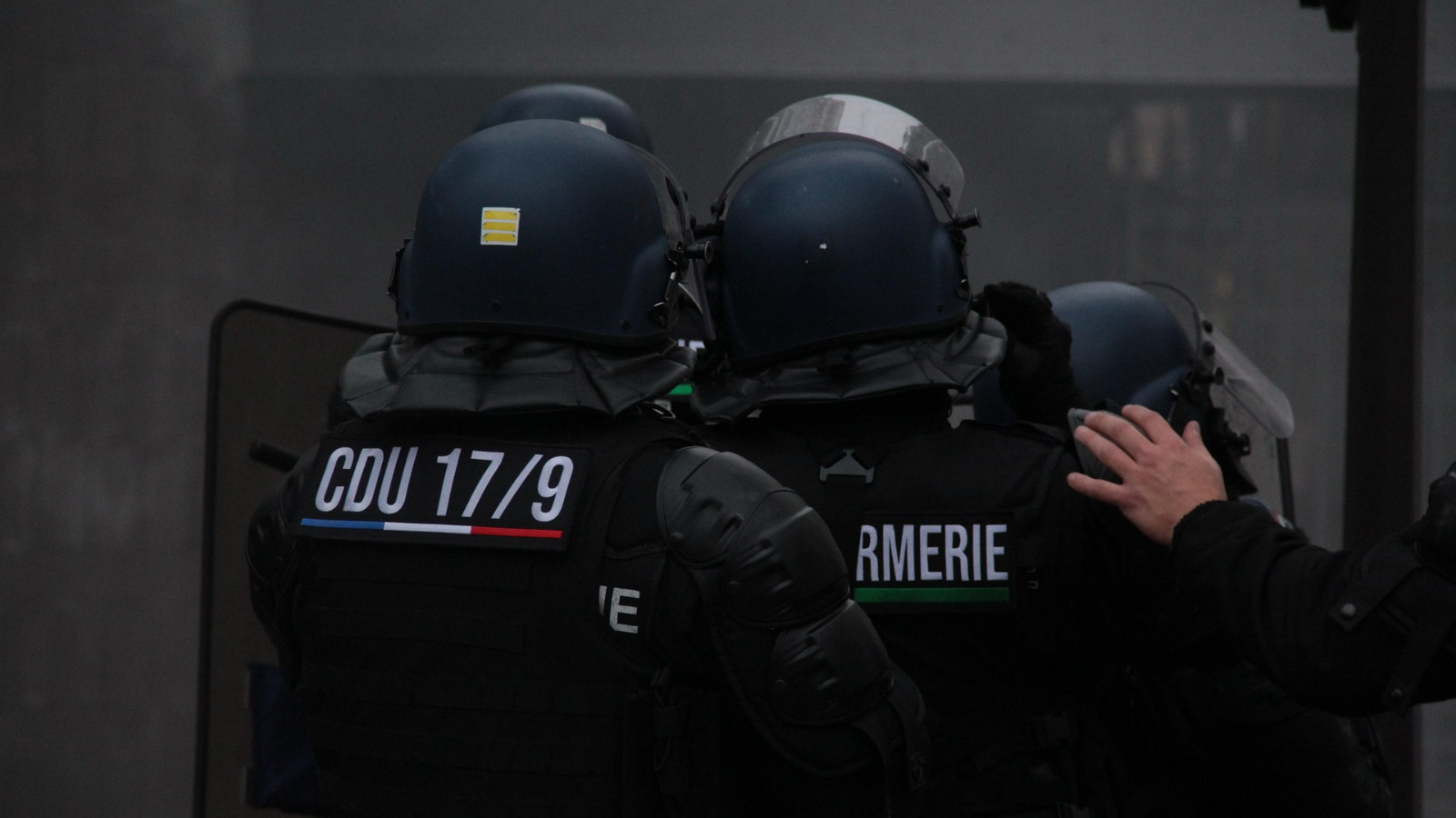 Fransa’nın Antibes kentinde bir okulda bıçaklı saldırı