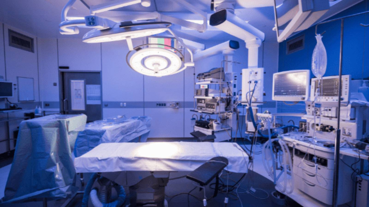 Skandal ameliyata ceza yok: Cinsel ilişki sırasında yakalanan doktor görevde kalacak!
