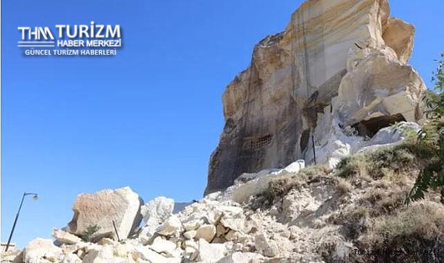 Ürgüp Kadıkalesi yıkıldı! Otel tahliye edildi