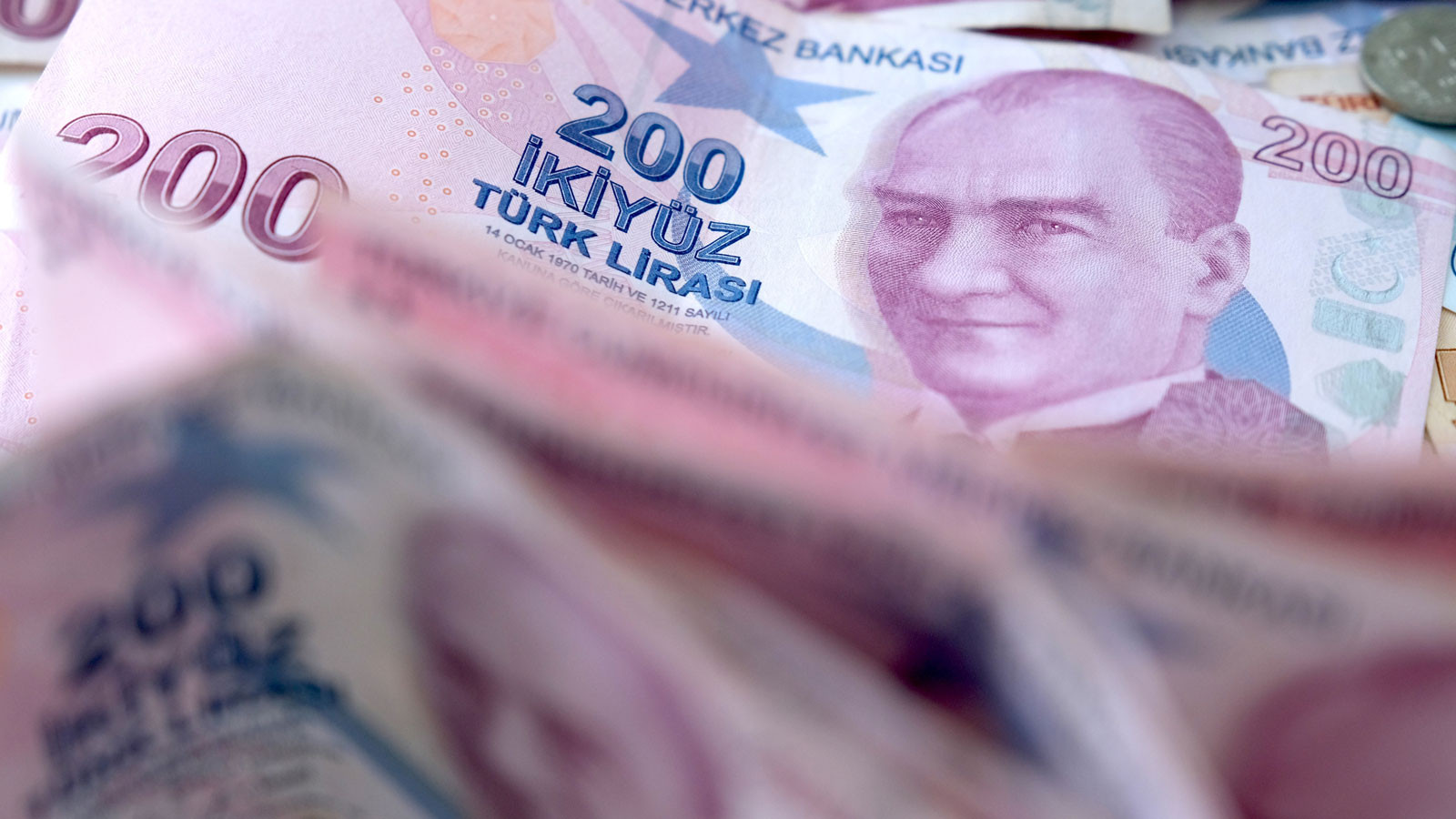 Yıl sonu emekli ve memur zammında çarpıcı oran! En düşük maaş ne kadar olacak? Yıl sonu emekli ve memur zammında çarpıcı oran! En düşük maaş ne kadar olacak?