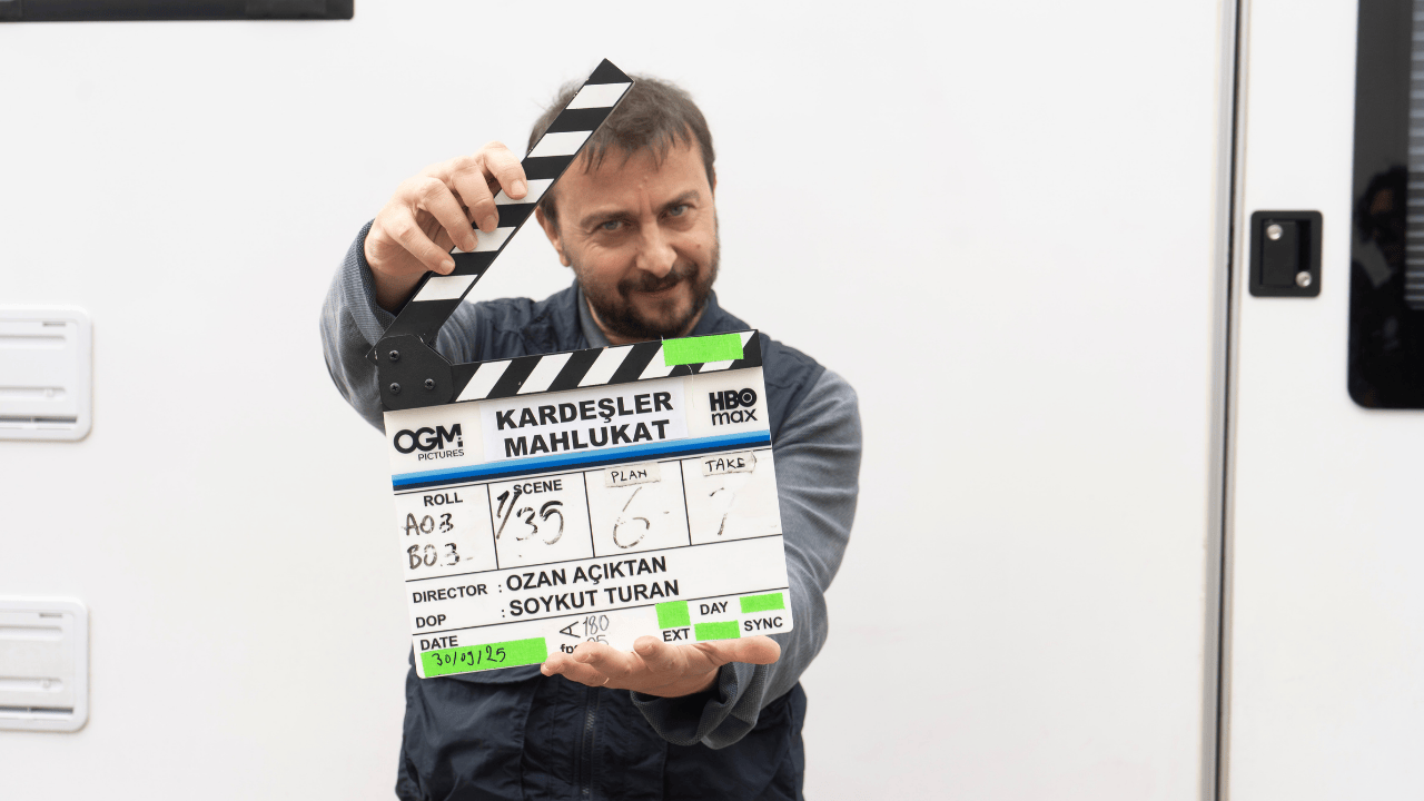 HBO Max’in Yeni Absürt Kara Komedisi “Kardeşler Mahlukat”ın Çekimleri Başladı