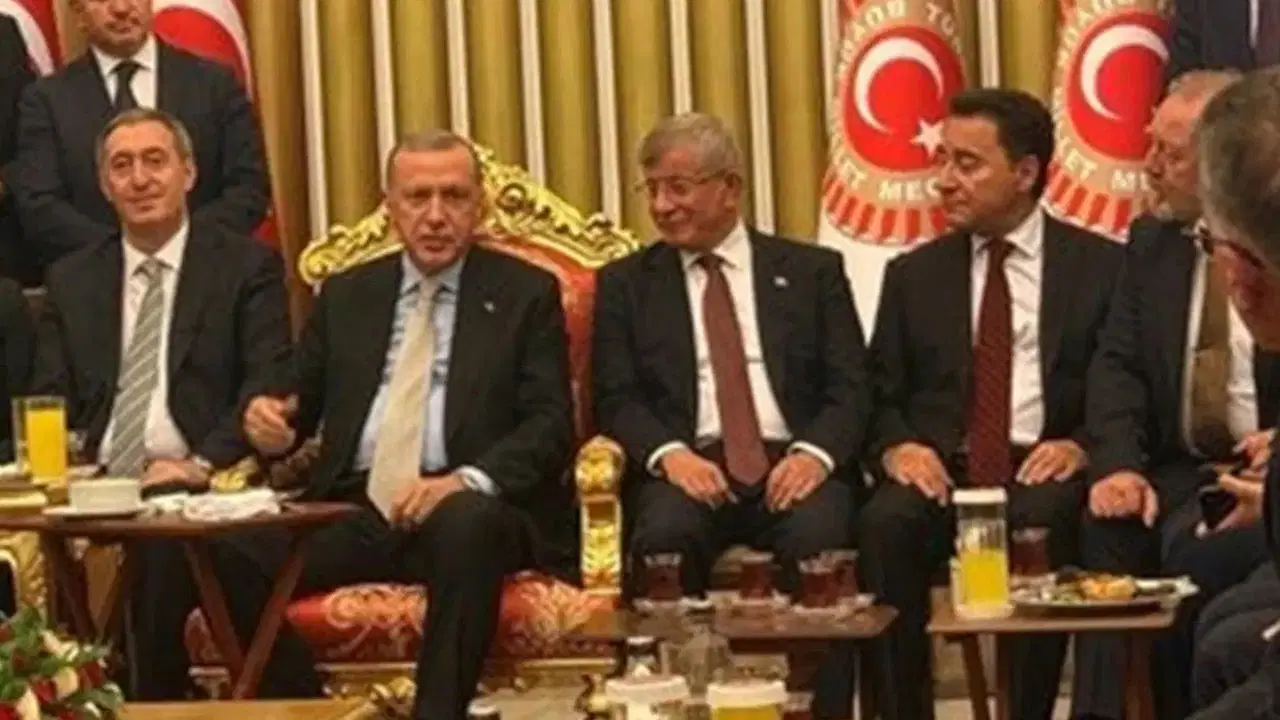 DEVA Partisi’nden ‘resepsiyon buluşması’ eleştirilerine yanıt – Son Dakika Siyaset Haberleri DEVA Partisi’nden ‘resepsiyon buluşması’ eleştirilerine yanıt – Son Dakika Siyaset Haberleri