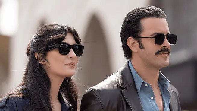 Prime Video’nun Barış Arduç ve Tuba Büyüküstün’lü yeni yerli filmi “Dehşet Bey” 21 Ekim’de izleyiciyle buluşuyor!