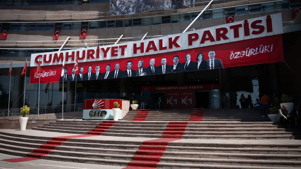 CHP Kurultay davası salonunun yeri değiştirildi CHP Kurultay davası salonunun yeri değiştirildi
