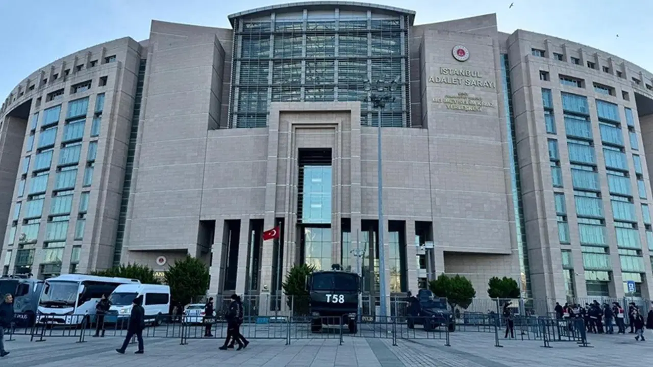 ‘Beşiktaş Soruşturması’nda iddianame tamamlanıyor: ‘Bazı başkanlar dosyadan ayrıldı’ iddiası! – Son Dakika Siyaset Haberleri ‘Beşiktaş Soruşturması’nda iddianame tamamlanıyor: ‘Bazı başkanlar dosyadan ayrıldı’ iddiası! – Son Dakika Siyaset Haberleri