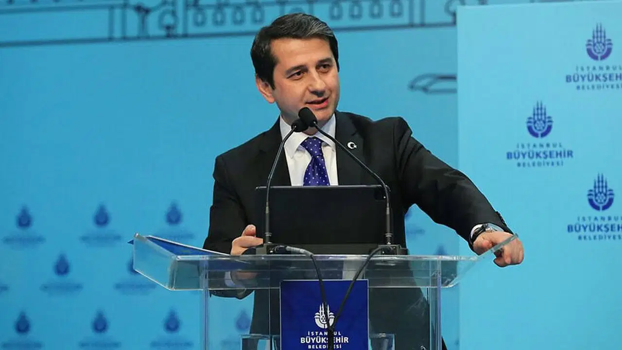 İmamoğlu’nun danışmanı İbrahim Özkan gözaltında… CHP’den jet tepki: ‘Bırakın bu ayak oyunlarını!’ – Son Dakika Siyaset Haberleri