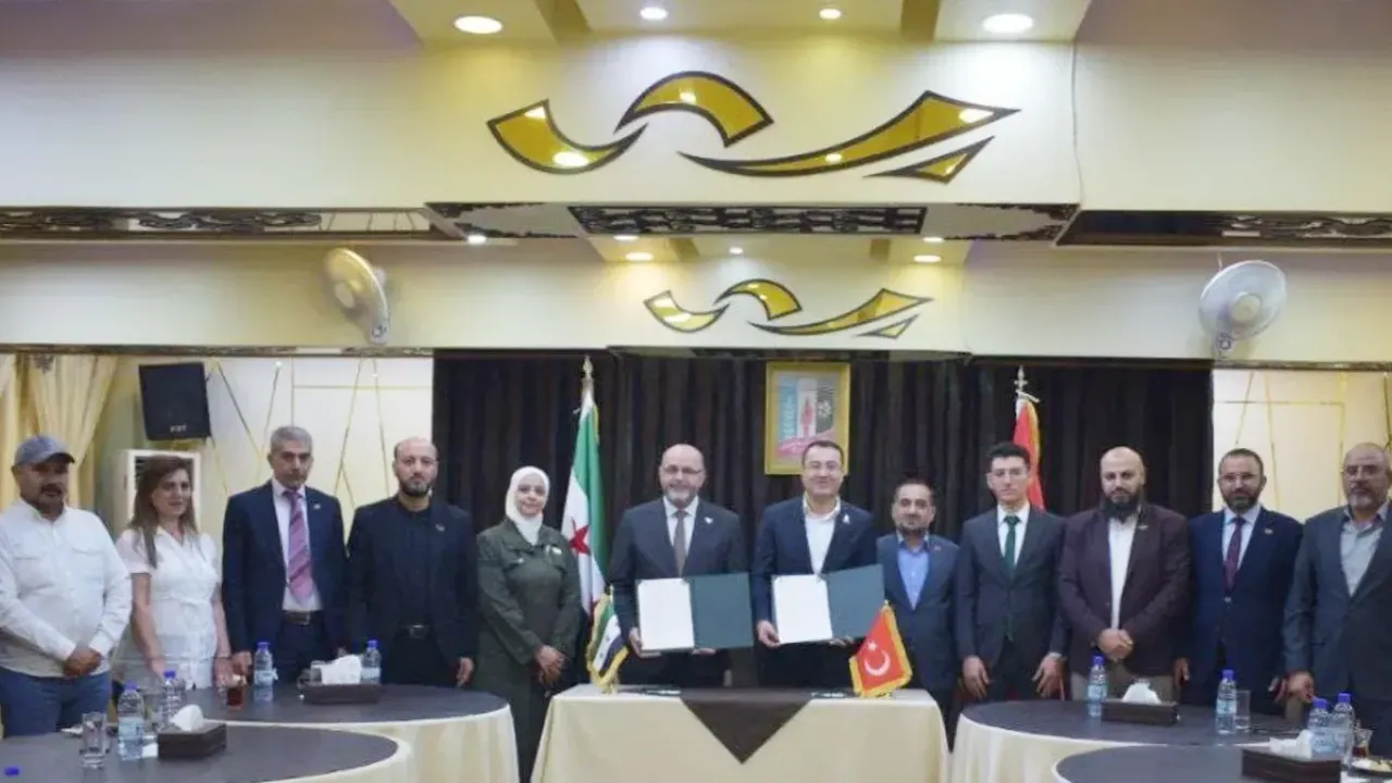 Eğitim-Bir-Sen’den Suriye Öğretmenler Sendikası’na İadei Ziyaret Eğitim-Bir-Sen’den Suriye Öğretmenler Sendikası’na İadei Ziyaret